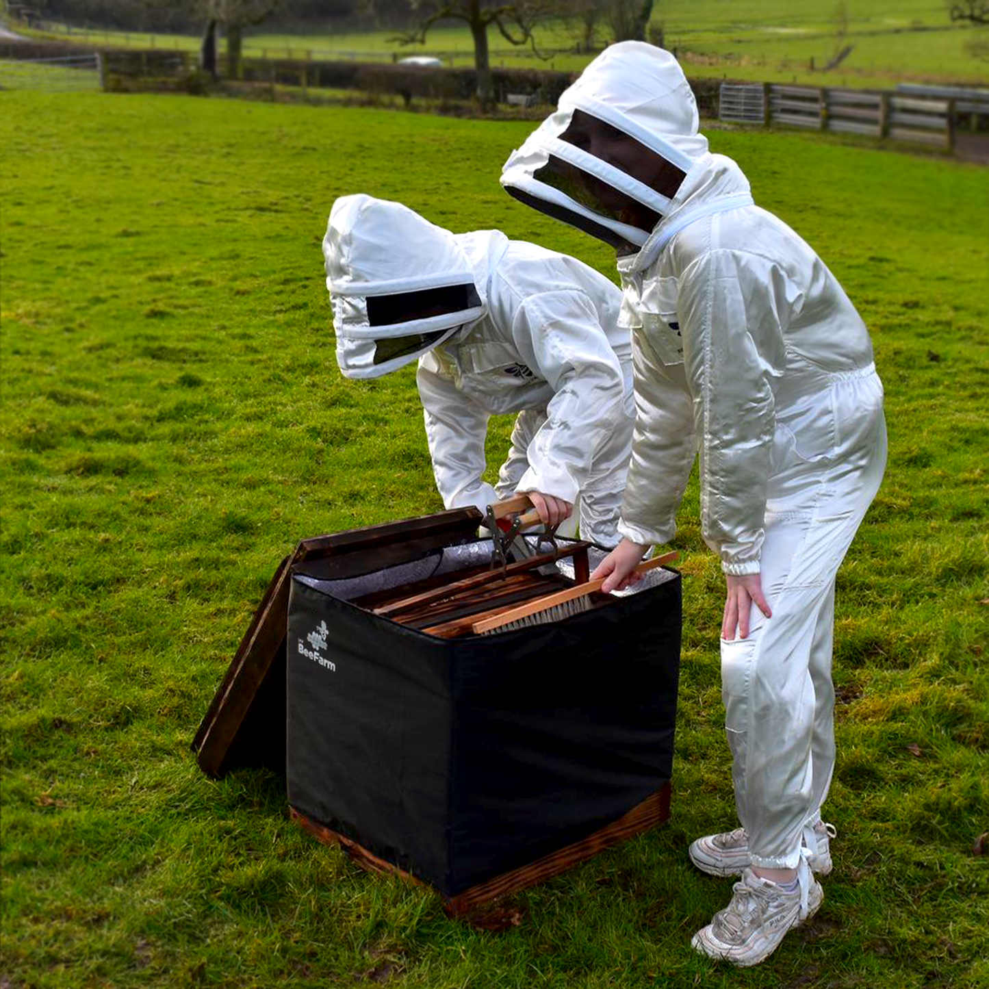 Premium Silk Beekeeping Suit – Ultimate Beekeeper Comfort & Style